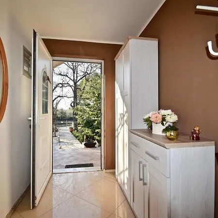 Relaxing House With Spacious Garden 別荘 *