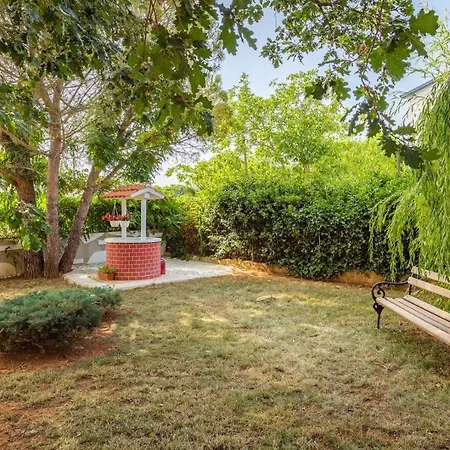Holiday home Relaxing House With Spacious Garden Medulin